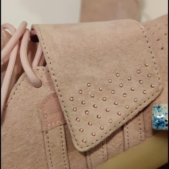 Women's Adidas Tublar Strap Sneakers🌸 - Picture 5 of 6